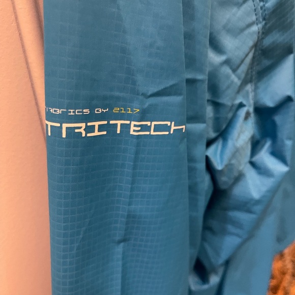 2117 of Sweden rain and wind proof jacket. Size large. New with tags - Picture 4 of 4